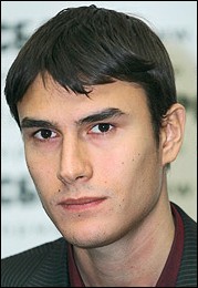 http://lib.rus.ec/files/author-portrait-11128-shargunov.jpg